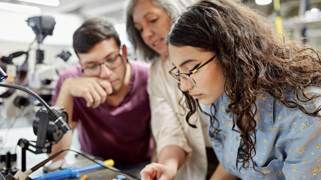 চাকরি দিচ্ছে ওয়ালটন, পাবেন পরিবহন সুবিধা